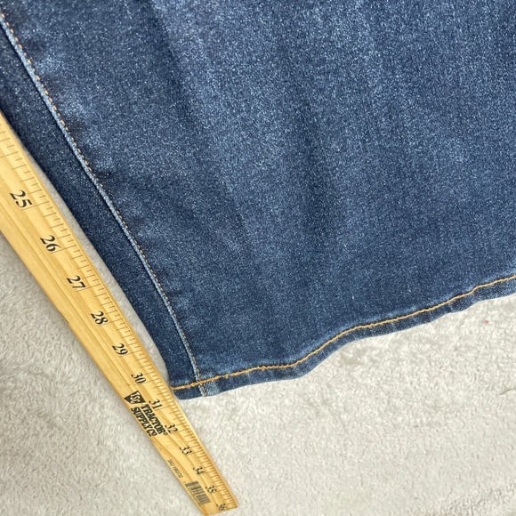 NEW Well Worn Women's Size 12 /32 Wide Leg High Rise Dark Blue Jeans L1118 - Picture 4 of 9